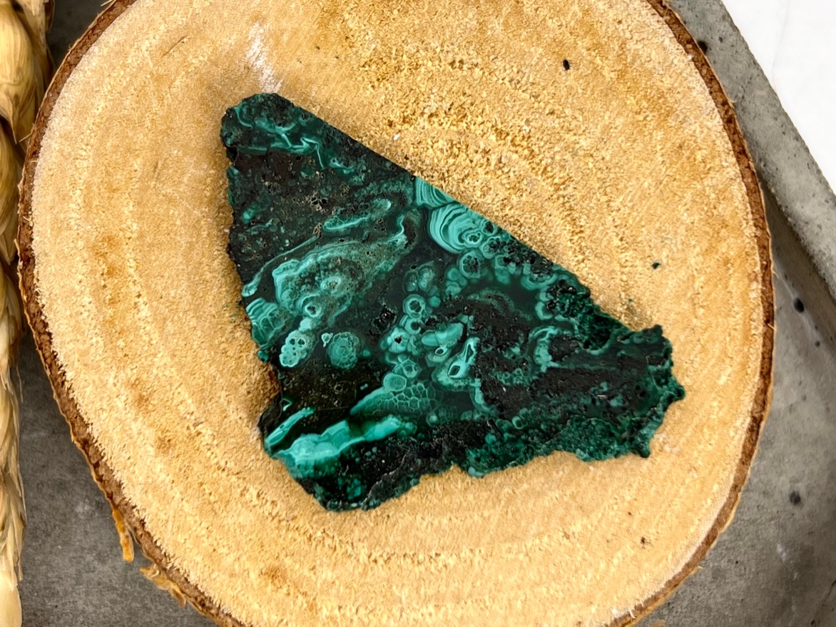 Малахит, полированный срез 3,4 х 3,3 х 0,3 см SK-0071, фото 1