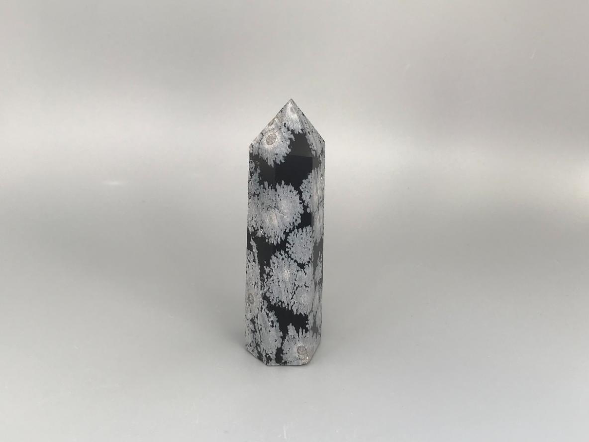 Столбик (обелиск) из обсидиана снежного 8,4х2,3х2,3 см ST-0083, фото 2