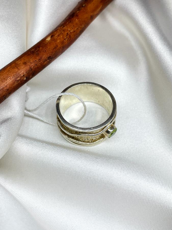 купить Кольцо из серебра с хризолитом,21 размер , фото 4