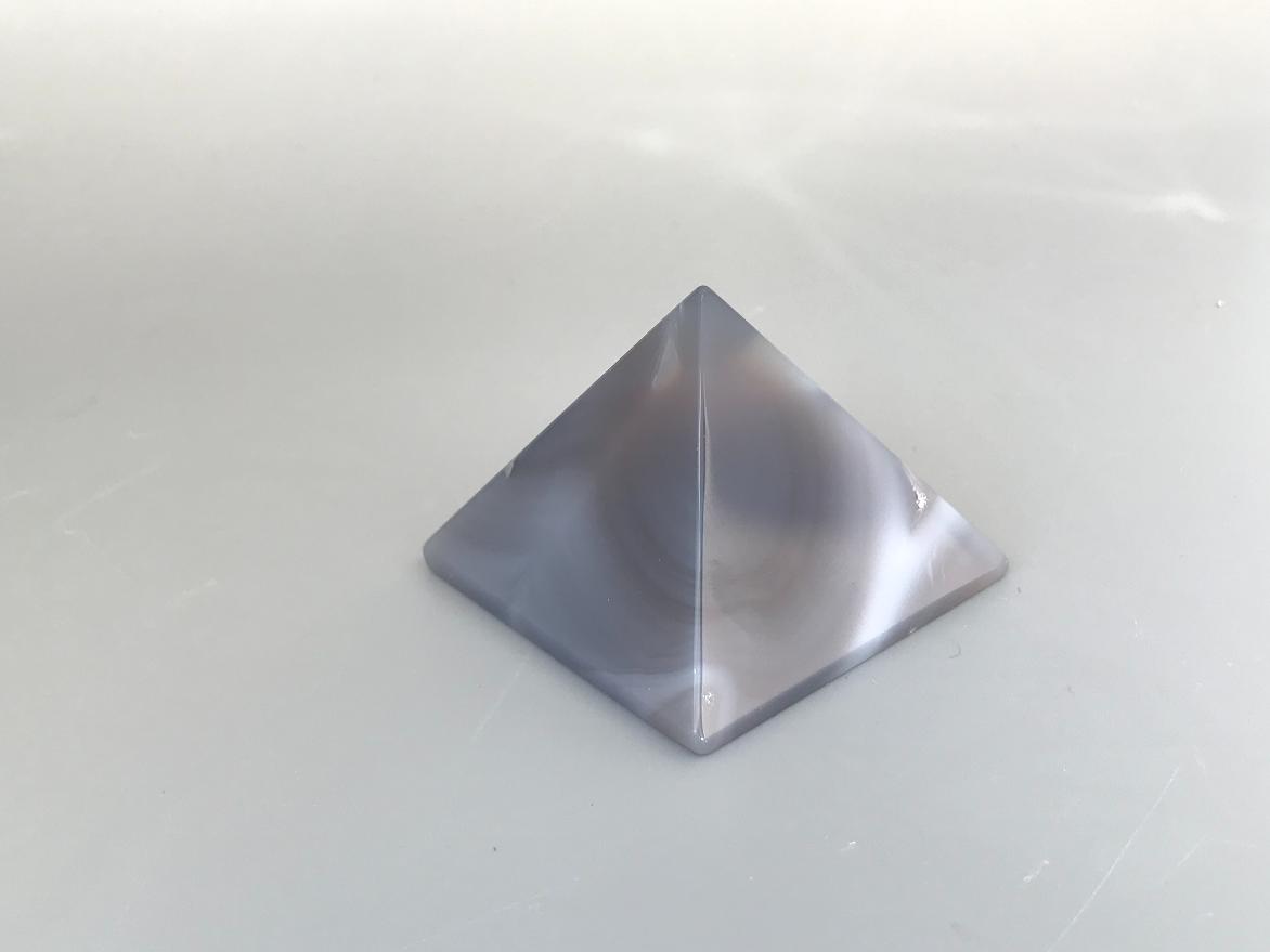Пирамида из серого агата 3,9х5,1х5,1 см PR-0013, фото 2