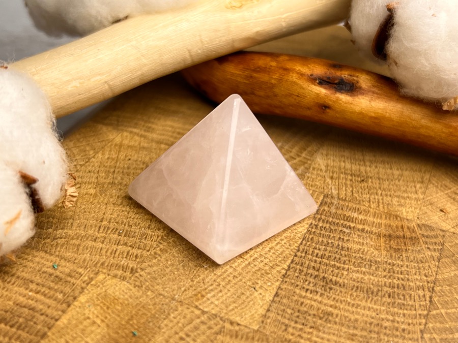 Пирамида из розового кварца PR-0056, фото 1