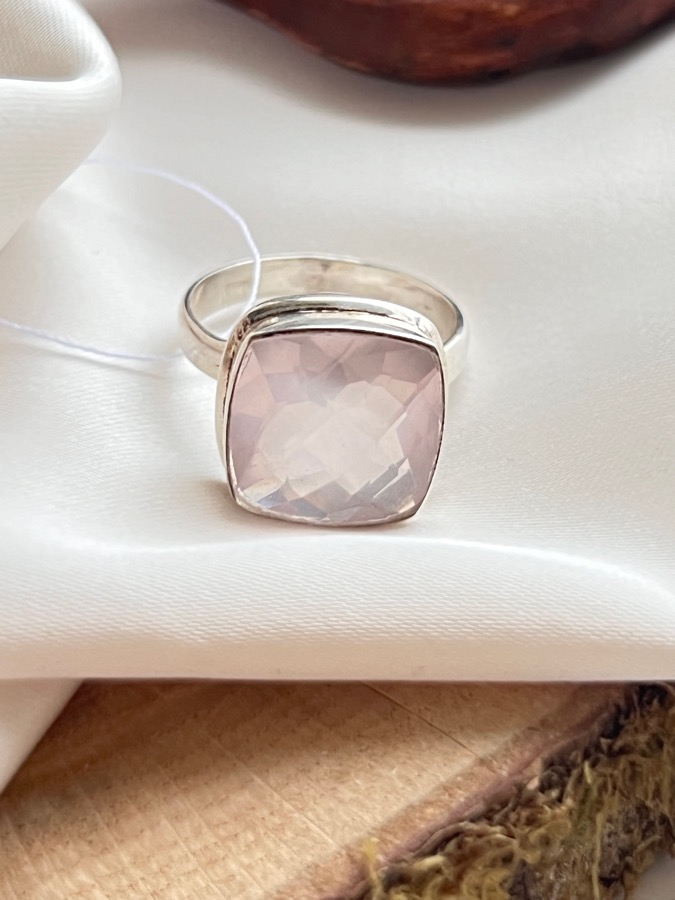Кольцо из серебра с розовым кварцем в огранке, 19,25 размер U-1180, фото 1