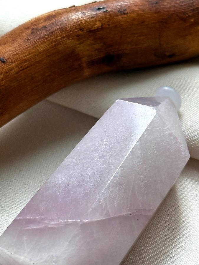 Столбик (обелиск) из кунцита 5 х 2 см U-0045, фото 6