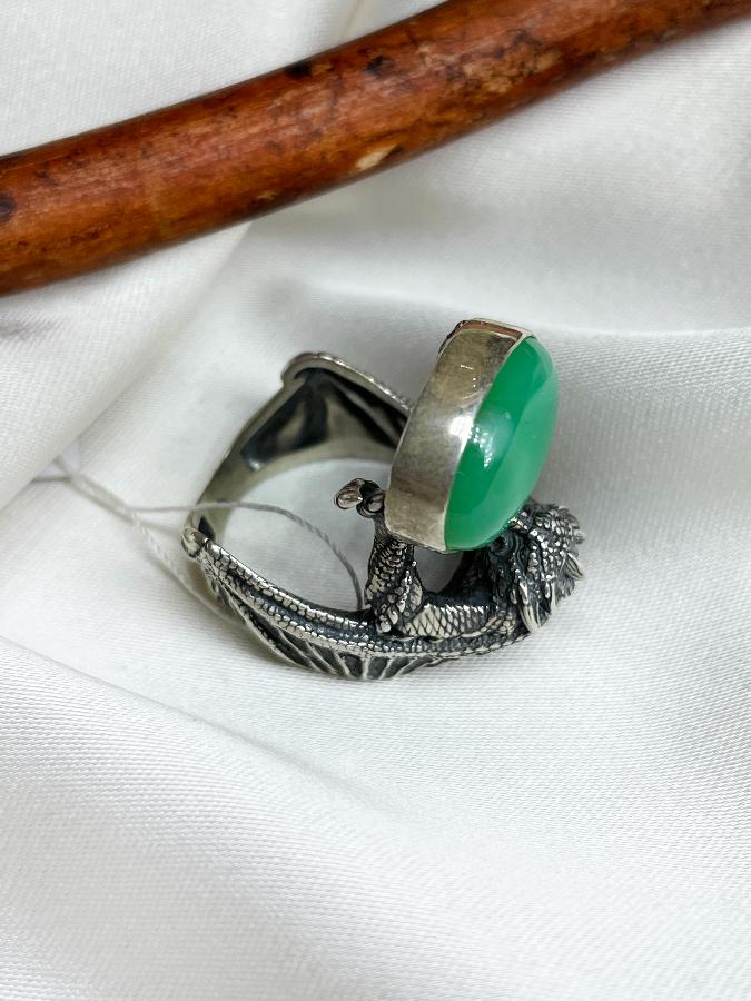 купить Кольцо из серебра с хризопразом в форме дракона, 18,5 размер  , фото 4