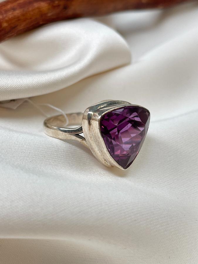 купить Кольцо из серебра с аметистом, 17,8 размер , фото 1