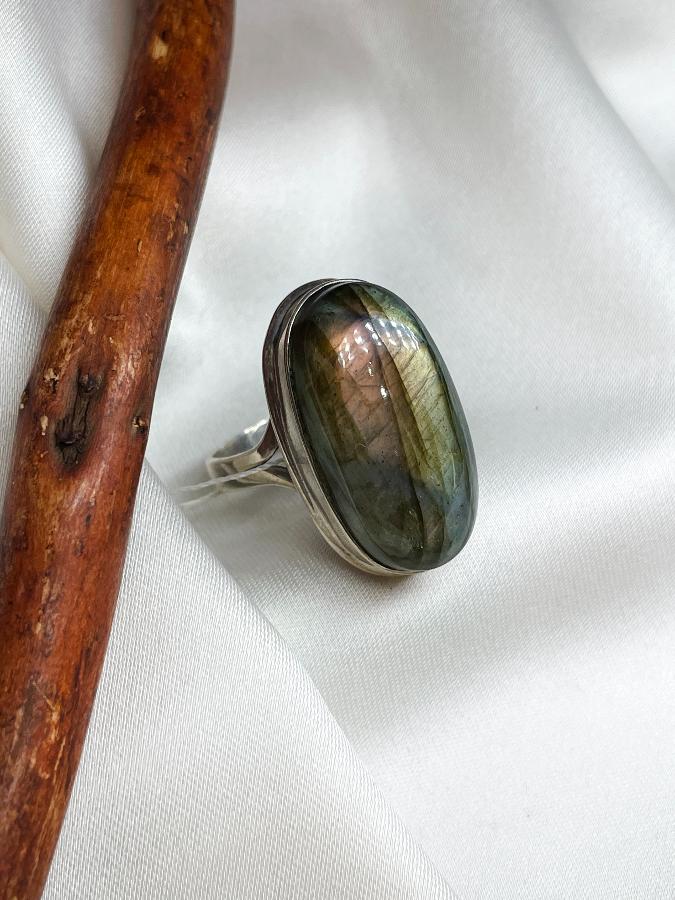 купить Кольцо из серебра с лабрадором,18 размер  , фото 3