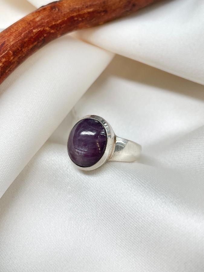 купить Кольцо из серебра с темным рубином,17 размер , фото 2