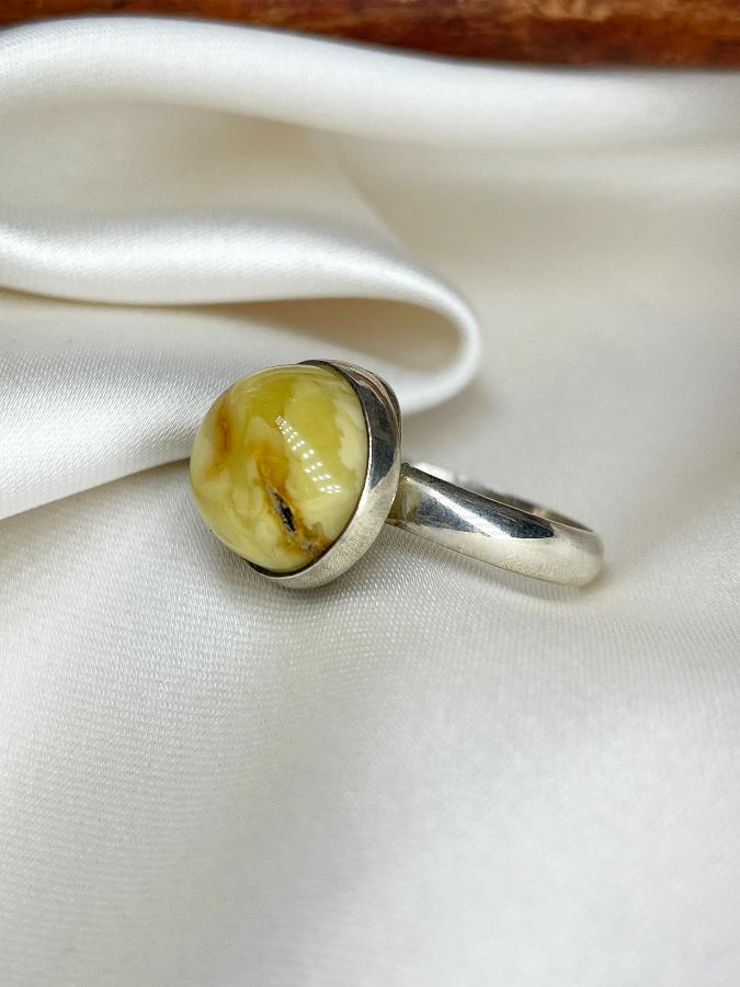 купить Кольцо из серебра с янтарем,17,5 размер  , фото 2