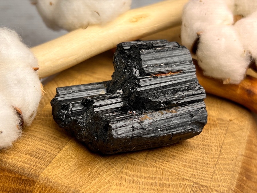 Шерл (чёрный турмалин), 4,2 х 4,4 х 5,5 см OBM-1101, фото 1