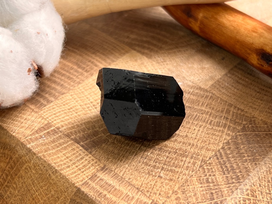 Шерл (чёрный турмалин), 1,8 х 2,3 х 2,8 см OBM-1038, фото 5