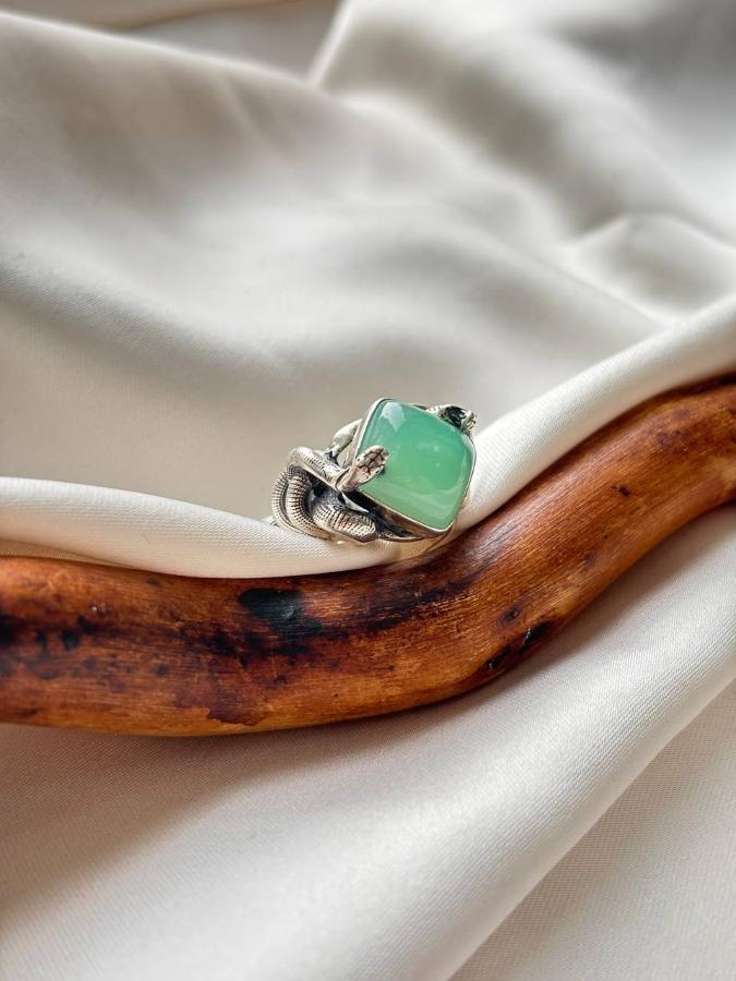 купить Кольцо из серебра с хризопразом  , фото 1