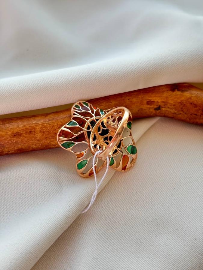 купить Кольцо из серебра с зеленым янтарем  , фото 3