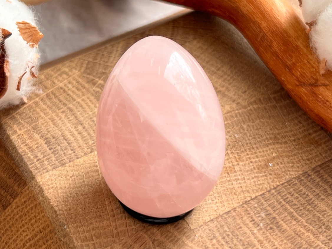 Яйцо из розового кварца 2,9 х 4 см JA-0064, фото 1