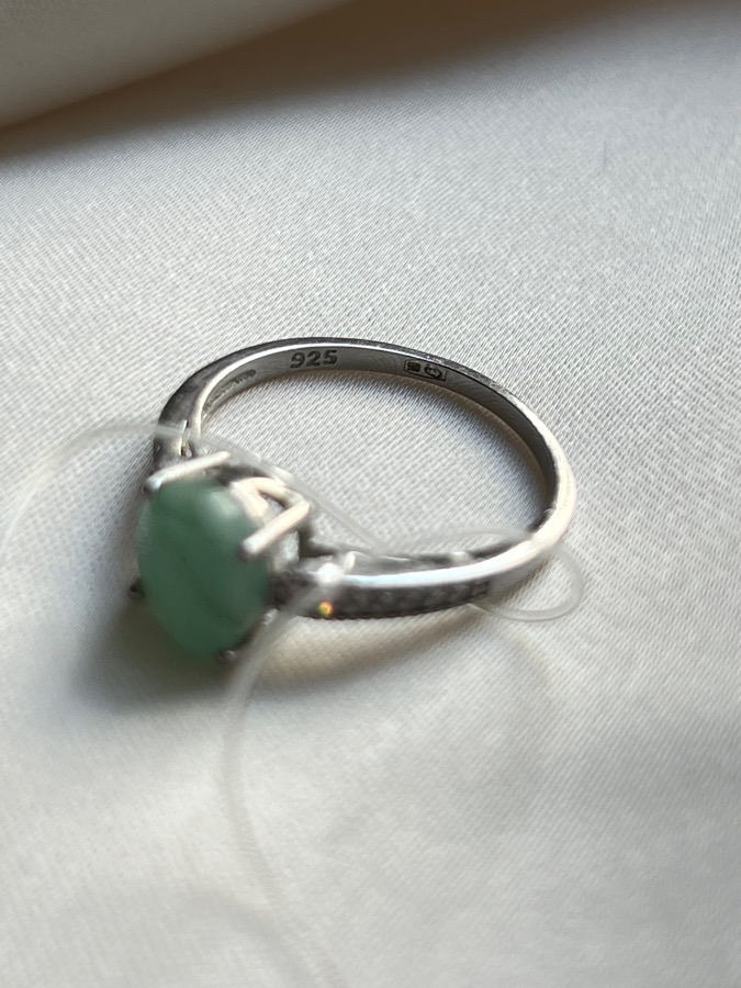Кольцо из серебра с изумрудом (зелёный берилл) в огранке, 17,5 размер 559143, фото 4