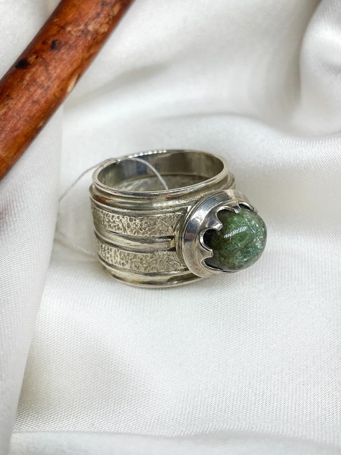 купить Кольцо из серебра с бериллом, 19 размер , фото 2