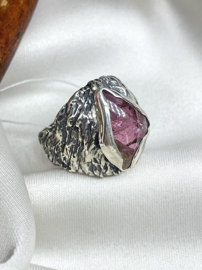 купить Кольцо из серебра с турмалином, 19 размер , фото 3