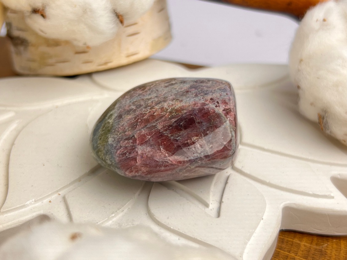 Рубеллит (розовый турмалин), полировка 2 х 3,8 х 3,8 см POL-0275, фото 4