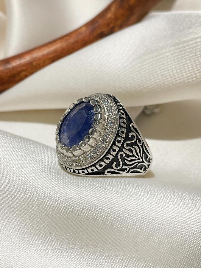 купить Кольцо из серебра с сапфиром (синий корунд),18 размер , фото 1
