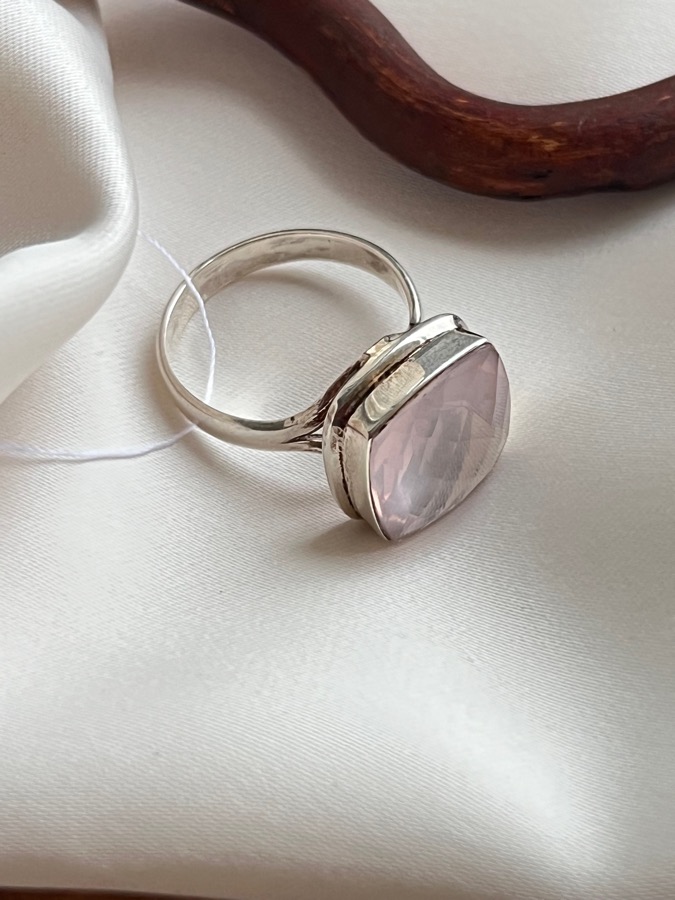 Кольцо из серебра с розовым кварцем в огранке, 19,25 размер U-1180, фото 3