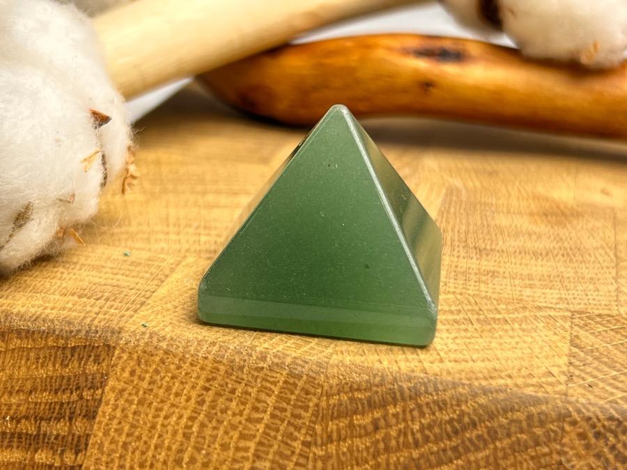 Пирамида из зелёного авантюрина PR-0058, фото 4