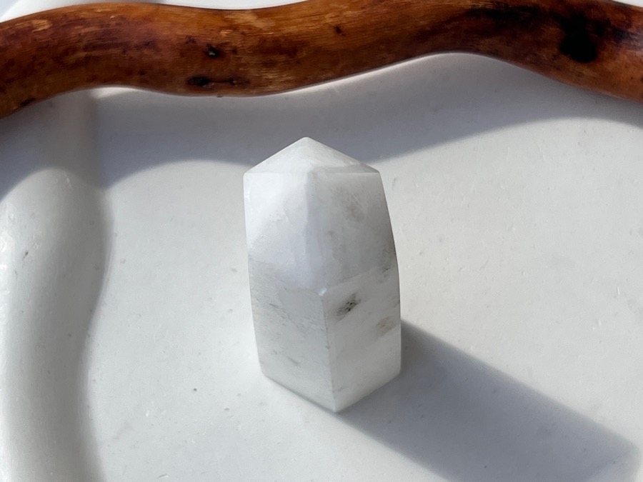 Столбик (обелиск) из манганокальцита, 2,1 х 2,8 х 6,7 см ST-0226, фото 3