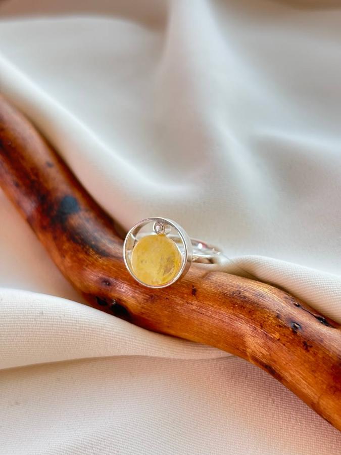 купить Кольцо из серебра с янтарем , фото 1