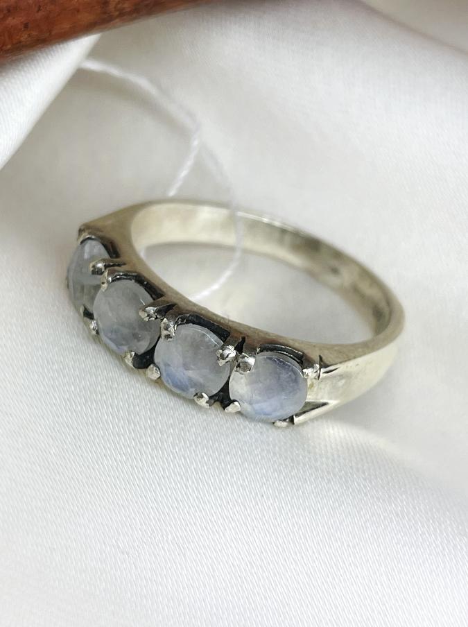 купить Кольцо из серебра с лунным камнем,18,5 размер  , фото 1