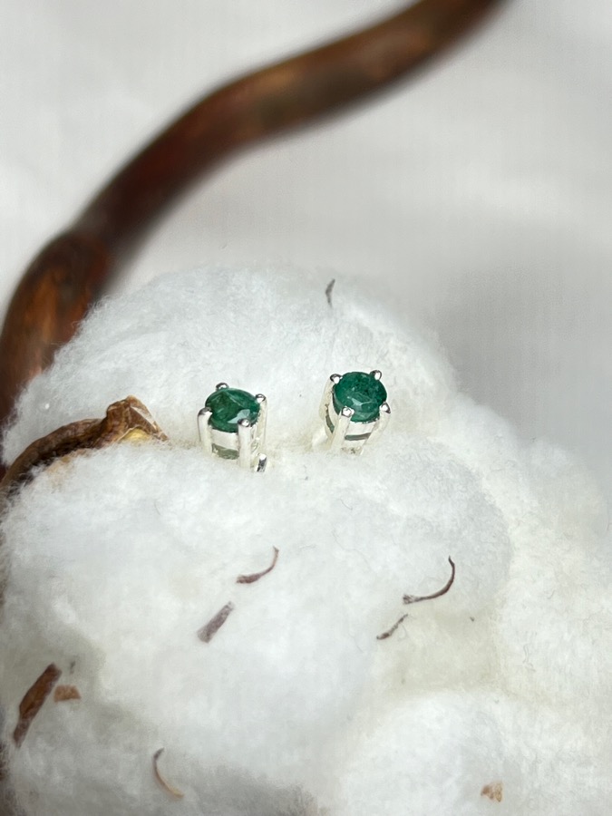 Серьги-гвоздики с изумрудом (зелёный берилл) в огранке SER-0400, фото 3