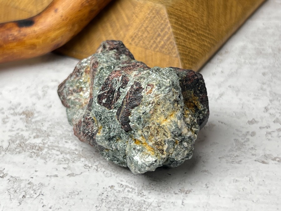 Альмандин (гранат), 3,4 х 4,2 х 6,2 см OBM-1396, фото 3