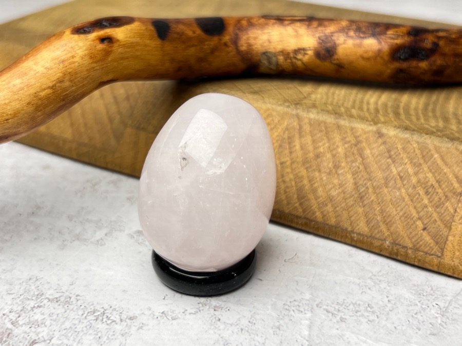 Яйцо из розового кварца 3 х 3,9 см JA-0091, фото 1