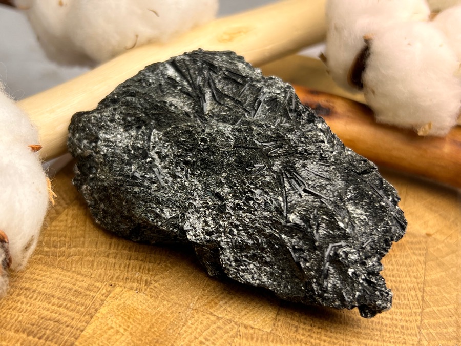 Шерл (чёрный турмалин), 2,5 х 5,1 х 7,5 см OBM-1102, фото 1