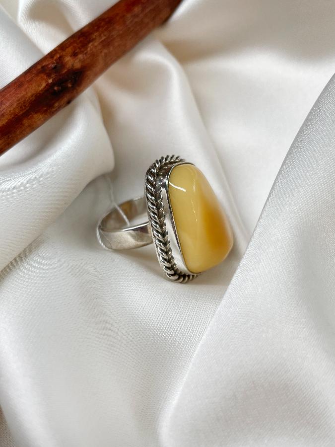 купить Кольцо из серебра с янтарем,17 размер , фото 4