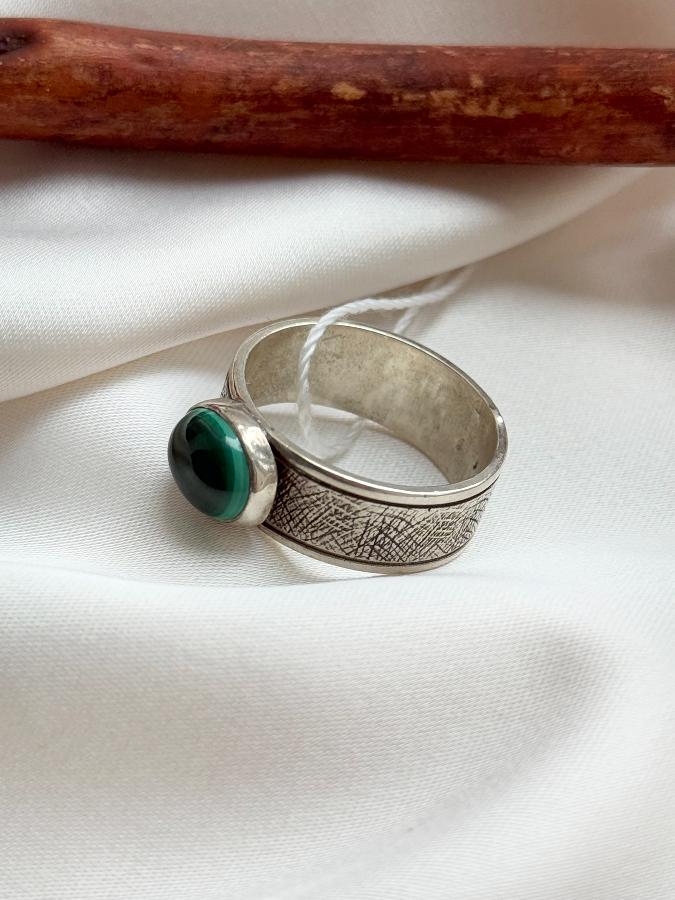 купить Кольцо из серебра с малахитом,20,5 размер , фото 2