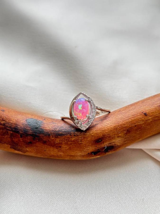 купить Кольцо из серебра с опалом (синтетический)  , фото 2