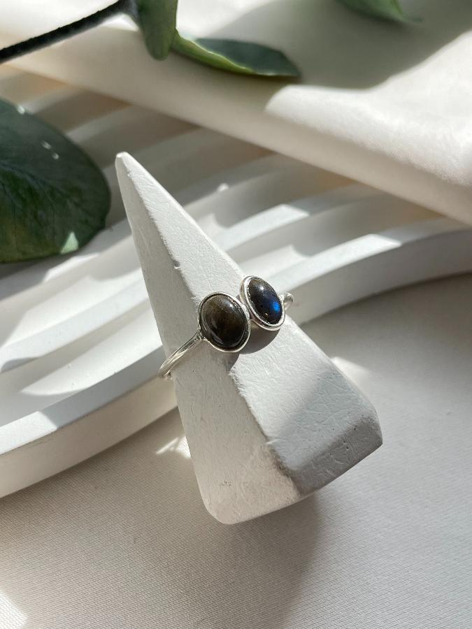 Кольцо из серебра с лабрадором, 17,0 размер U-2952, фото 3