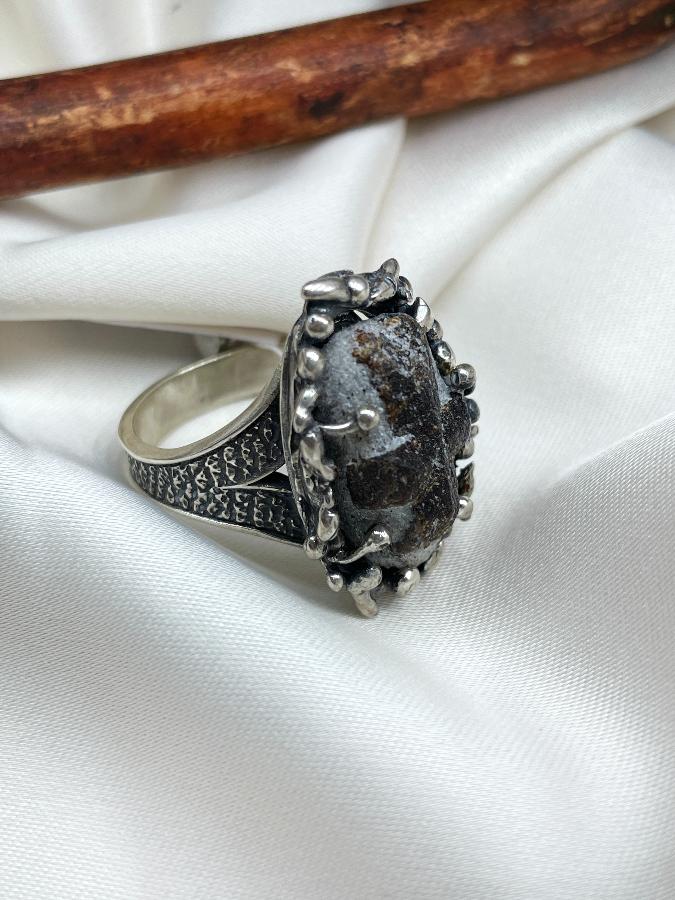 купить Кольцо из серебра с ставролитом,19,5 размер , фото 5