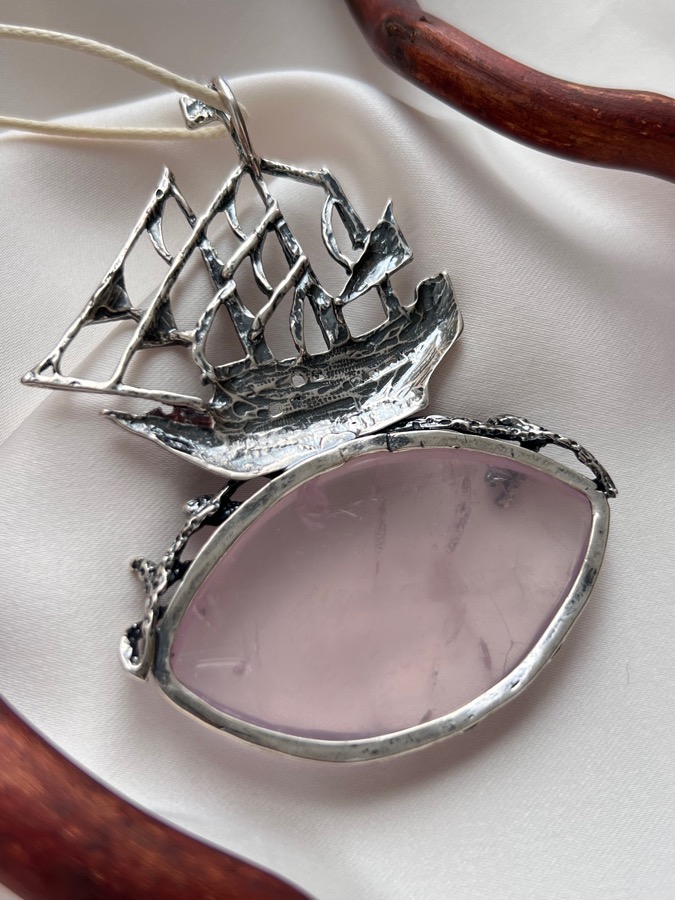 Кулон из серебра в форме корабля с розовым кварцем U-482, фото 5