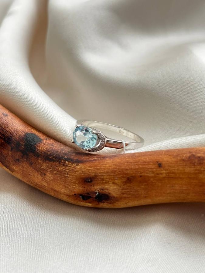 купить Кольцо из серебра с топазом и фианитами  , фото 3