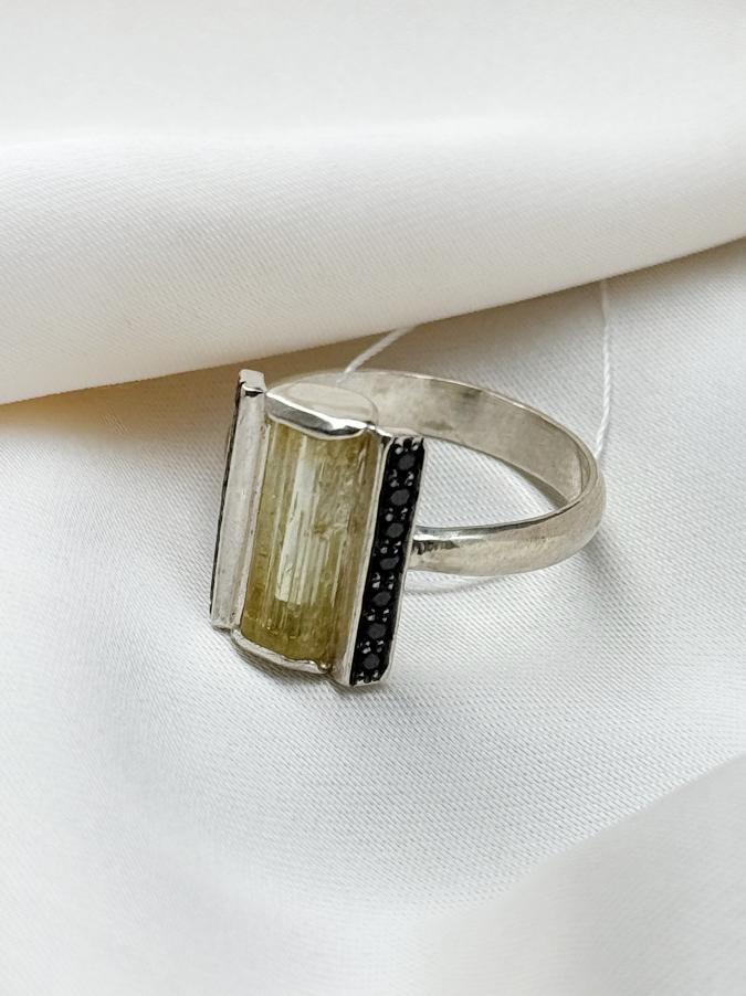 купить Кольцо из серебра с гелиодором, 19 размер , фото 1