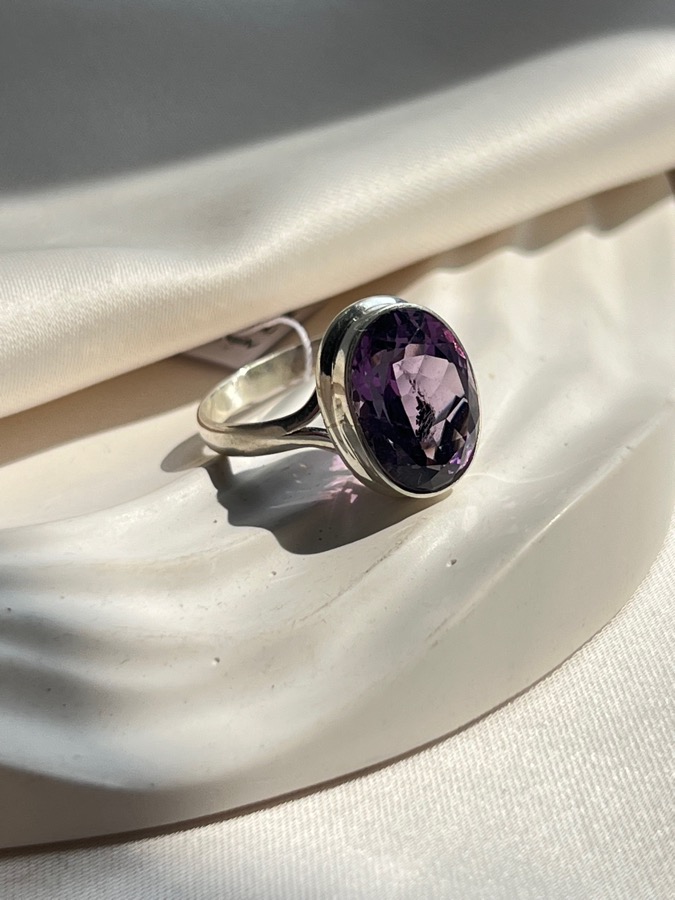 Кольцо из серебра с аметистом в огранке, 18,5 размер U-2278, фото 1