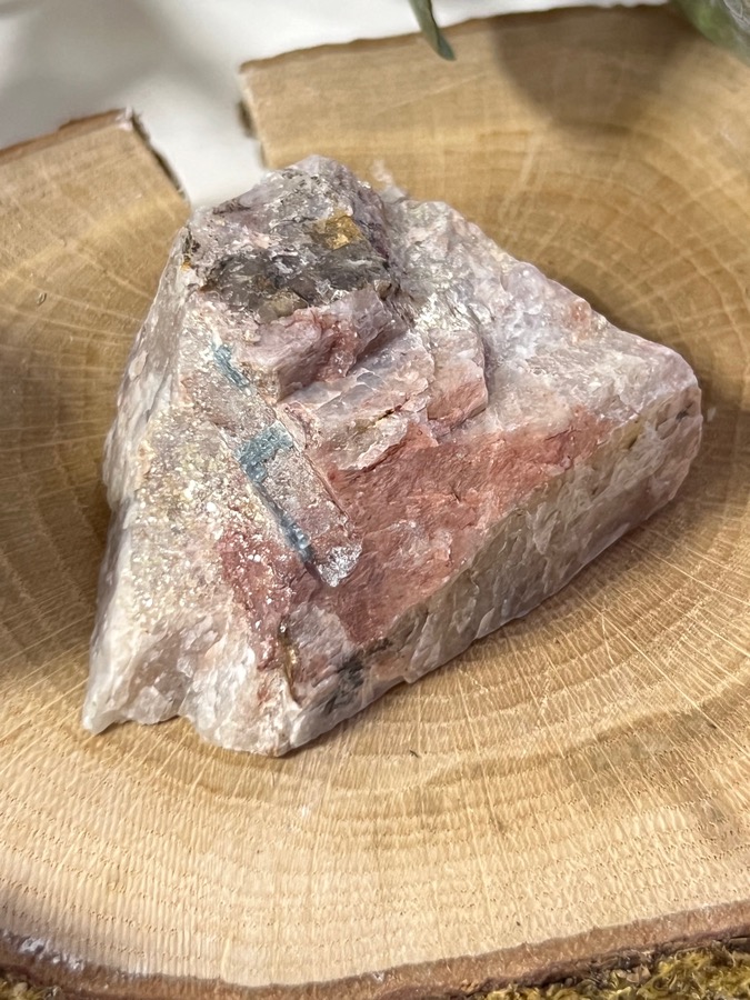 Беломорит (лунный камень), полированный срез 2,5 х 4 х 5,5 см SK-0136, фото 4