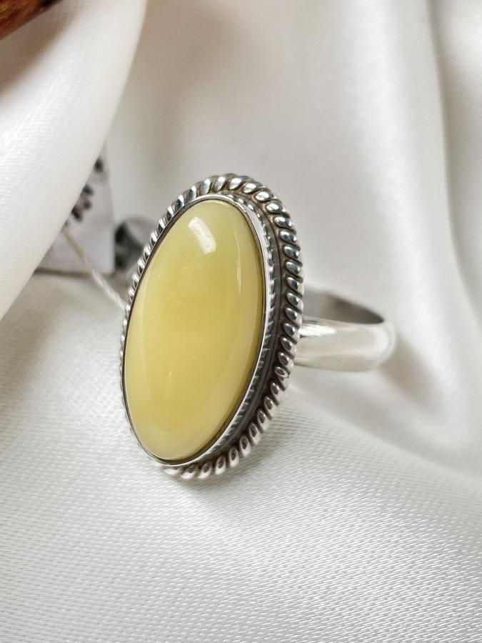 Кольцо из серебра с королевским янтарем,17,5 размер U-442, фото 1