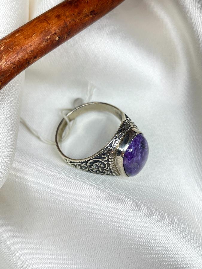 купить Кольцо-печатка из серебра с чароитом,20,5 размер , фото 5