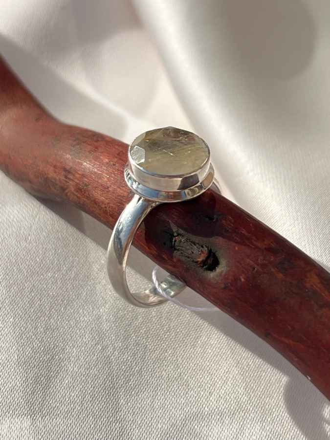 Кольцо из серебра с волосатиком (рутиловый кварц) в огранке, 19 размер U-1544, фото 3