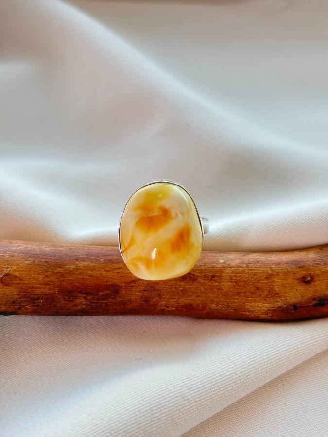 купить Кольцо из серебра с янтарем , фото 2