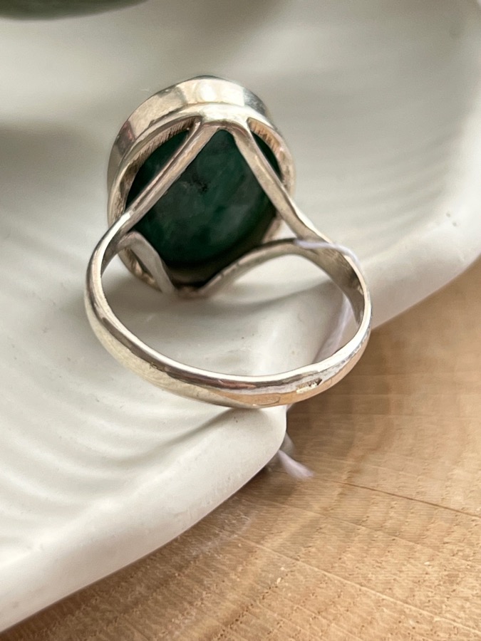 Кольцо из серебра с изумрудом (зелёный берилл) в огранке, 18,25 размер U-239, фото 4