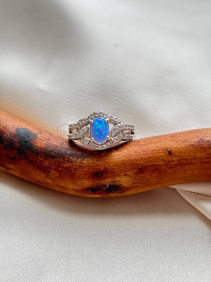 купить Кольцо из серебра с опалом (синтетический)  , фото 2