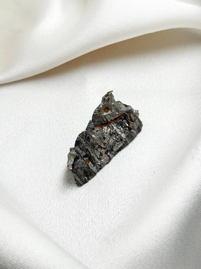 Метеорит алетай,3 х 1,2 х 0,7 см MT-0060, фото 5