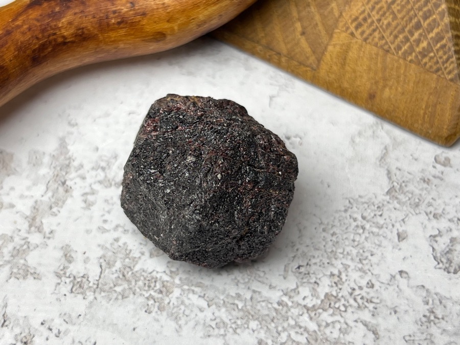 Альмандин (гранат), 2,5 х 2,7 х 3 см OBM-1390, фото 1