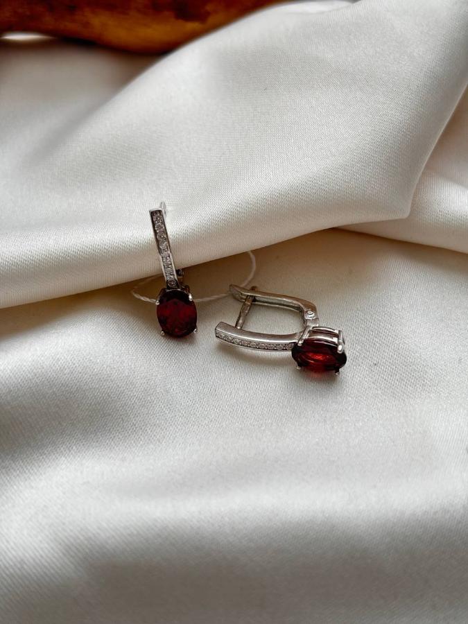 купить Серьги из серебра с гранатом и фианитом  , фото 1